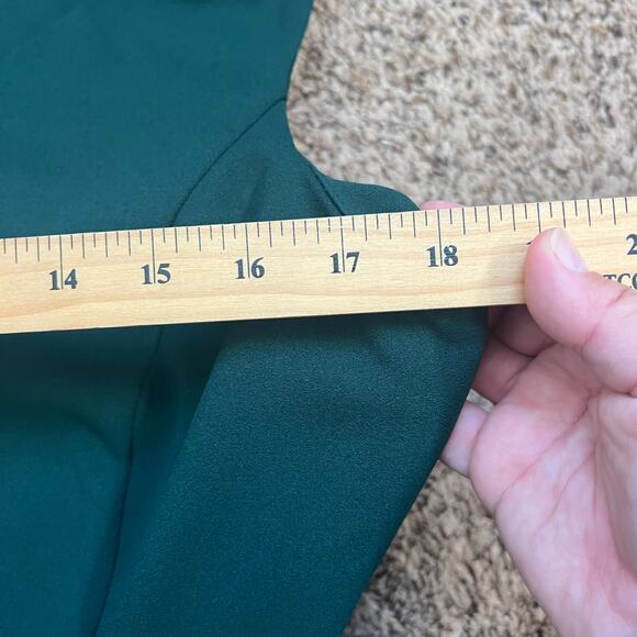 Calvin Klein Emerald Cropped Wide Leg V-Neck Jumpsuit sz 14 - Picture 9 of 10